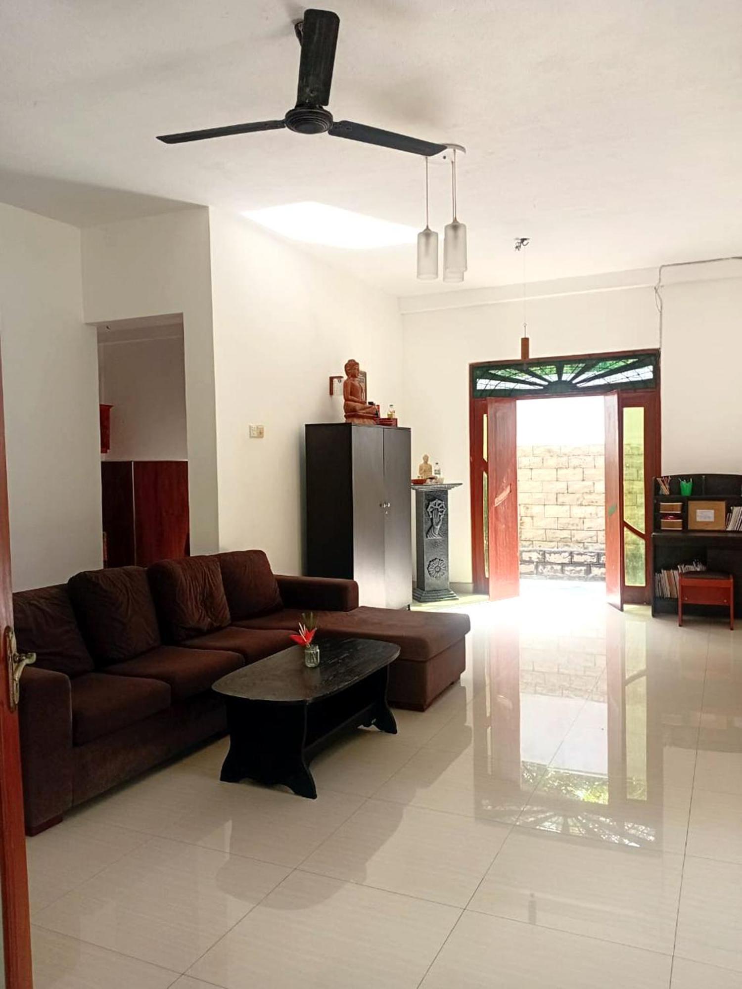 ברוואלה Guesthouse Dilush מראה חיצוני תמונה
